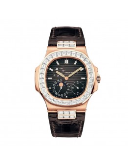 Patek Philippe Nautilus 5724 “Baguette Diamonds” 1:1 Clone Edition